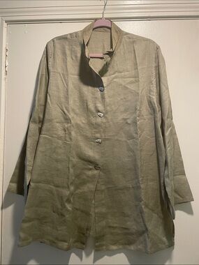 Designer Like High Quality Light Olive Green Shell Button-Front Tunic Top